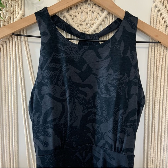 Dress sold out - Picture 6 of 14